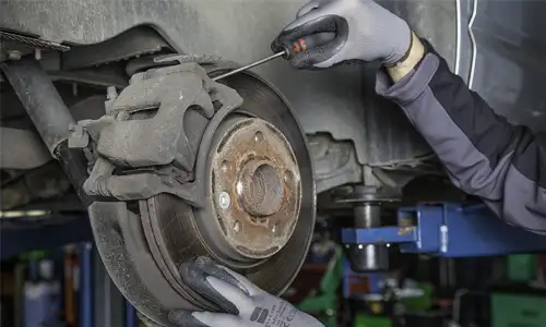 Rparation voiture Tourrettes rparation